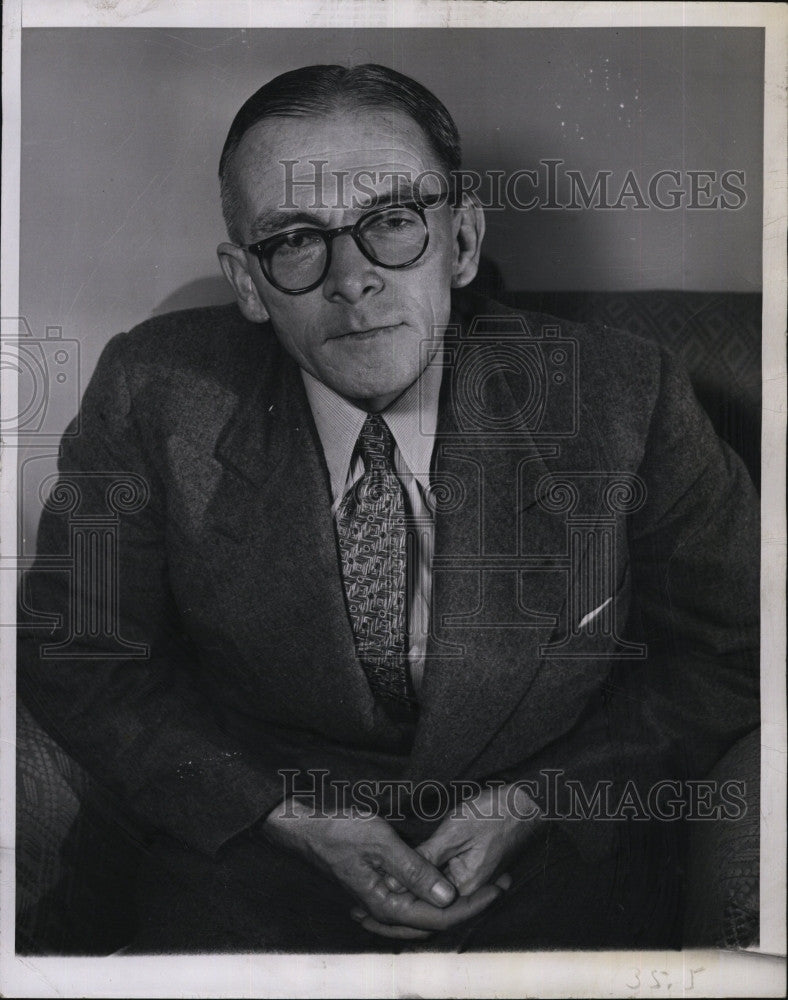 1949 Press Photo Alan Paton, Author &quot;Cry, The Beloved Country&quot; - Historic Images
