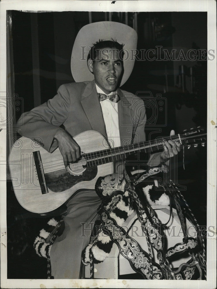 1956 Press Photo Woodworker Filipe Collazo Playing Guitar Puerto Rico - Historic Images