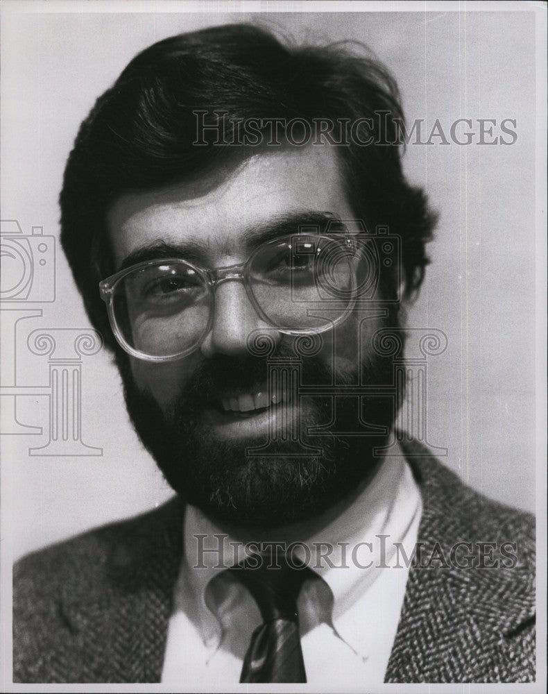 1988 Press Photo David Corvo, executive producer of CBS Morning and News. - Historic Images