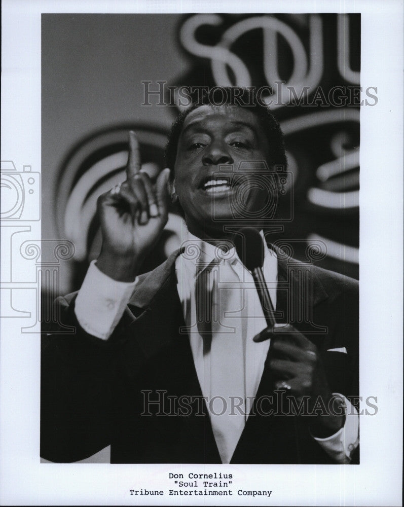 Press Photo TV Host Don Cornelius in &quot;Soul Train Music Award&quot;. - Historic Images
