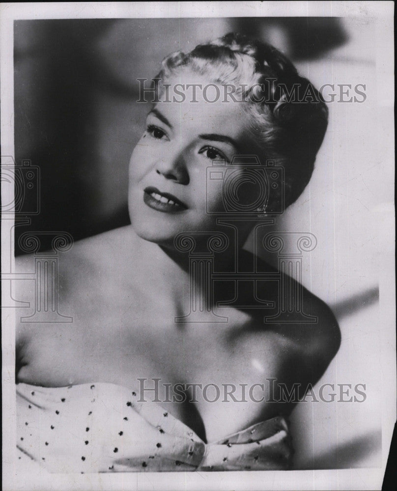 1957 Press Photo Linda Cornell, 23, of Jersey City - Historic Images