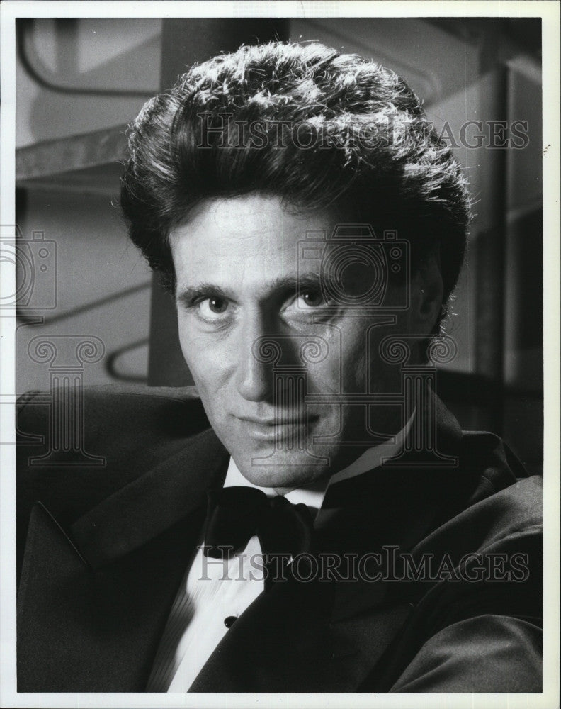 1988 Press Photo Joe Cortese &quot;Something is Out There&quot; - Historic Images