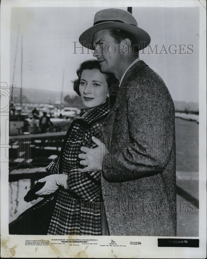 1951 Press Photo Valentina Cortese &amp; William Lundigan in House of Telegraph Hill - Historic Images