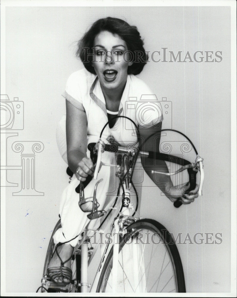 Press Photo Actress and Model Suzanne Cyr - Historic Images