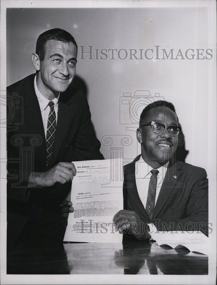 1963 Press Photo James Parker &amp; Jubin Sishnick - Historic Images