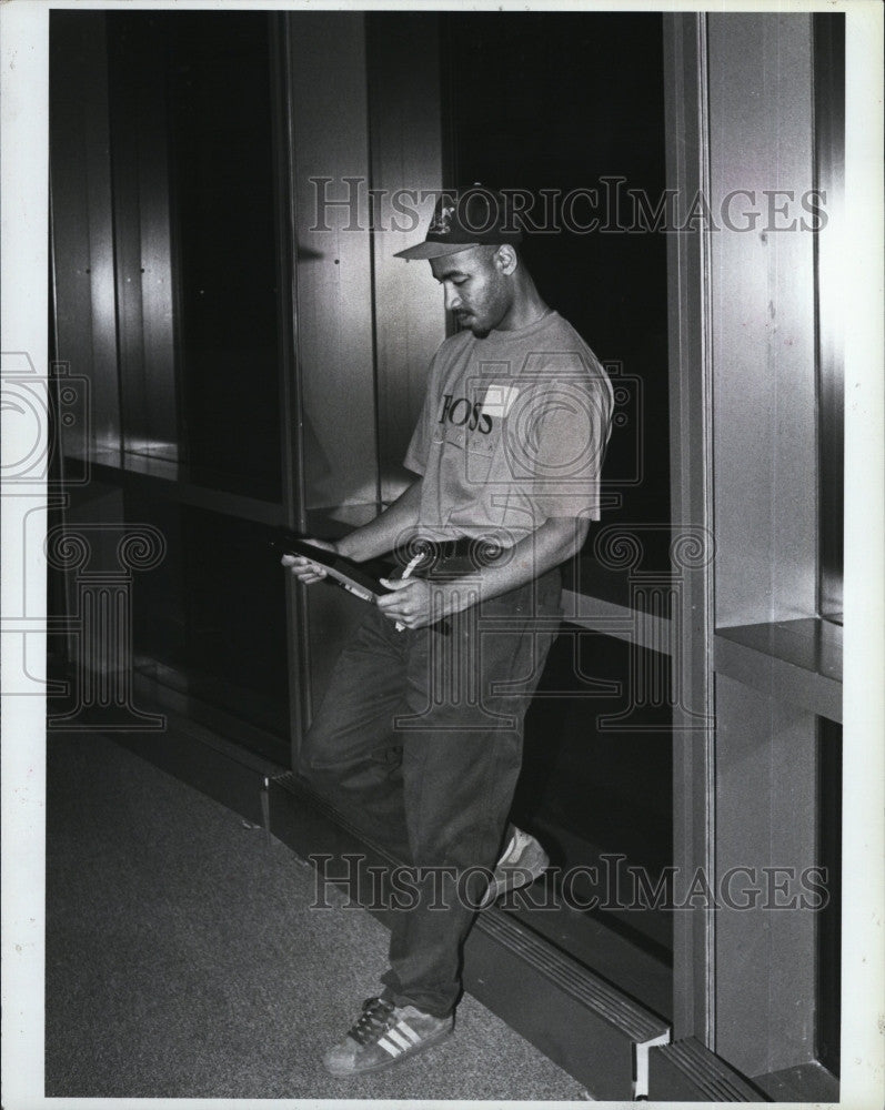 1994 Press Photo Theodore Young,who was murdered last night - Historic Images