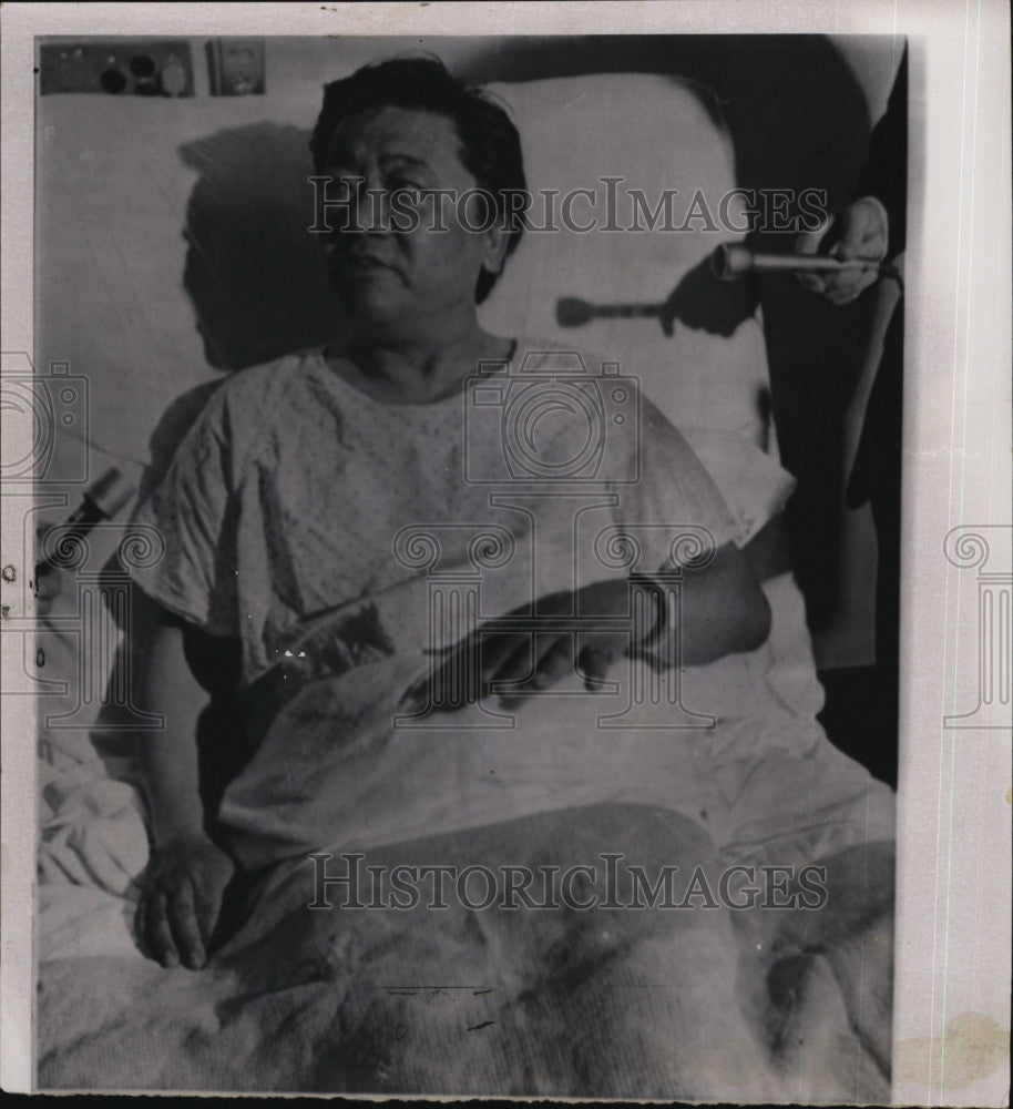 1972 Press Photo Victor Yung Plays Hop Sing On Bonanza Wounded In Hijack Attempt - Historic Images