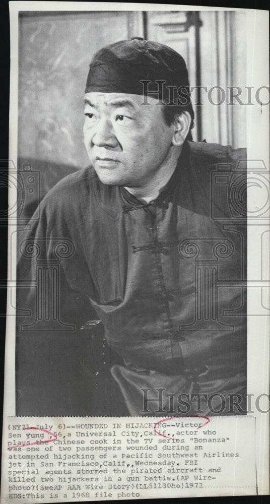 1972 Press Photo Actor Victor Sen Yung Injured In Hijack Attempt - Historic Images