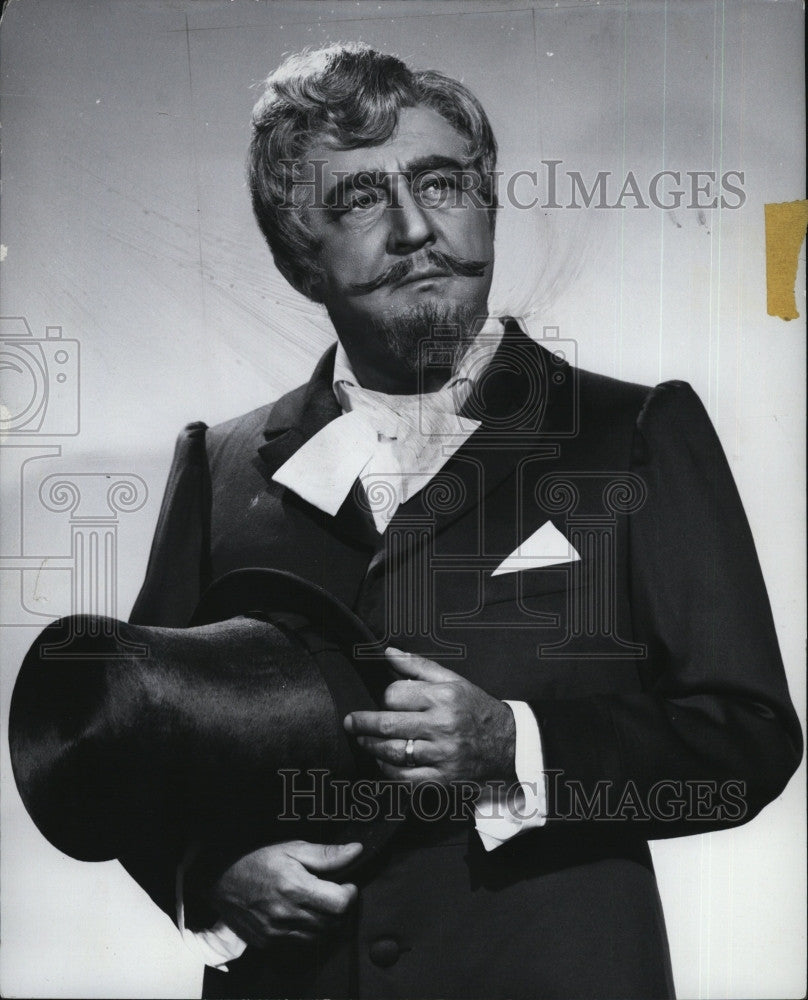 1975 Press Photo Baritone Robert Merrill in &quot;La Traviata&quot; - Historic Images