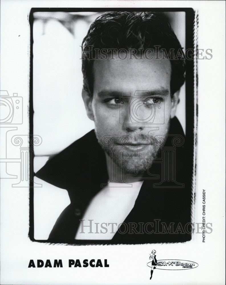 2000 Press Photo Actor and Singer Adam Pascal - Historic Images