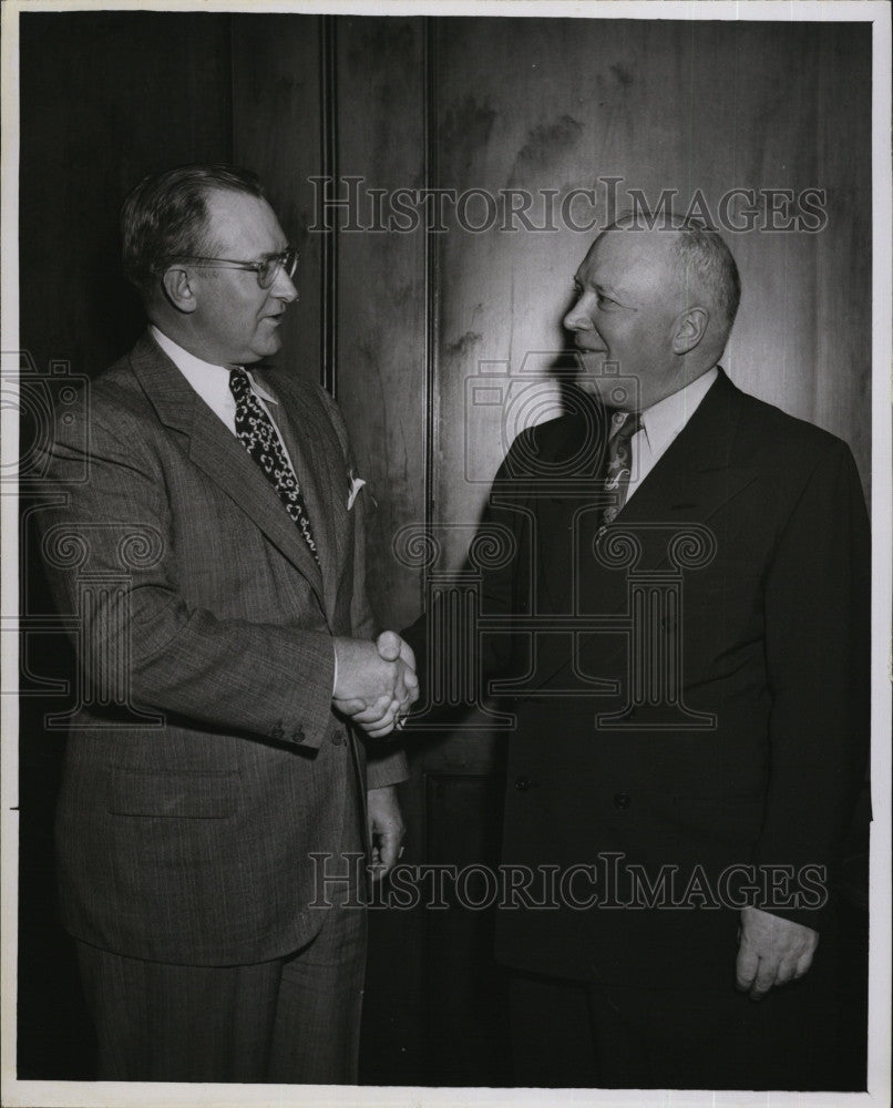 1950 Press Photo Frank M. Parter, pres. American Petroleum Institute - Historic Images