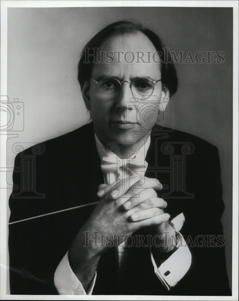 Press Photo Conductor Andrew Parrott , Artistic director Tavener Consort - Historic Images