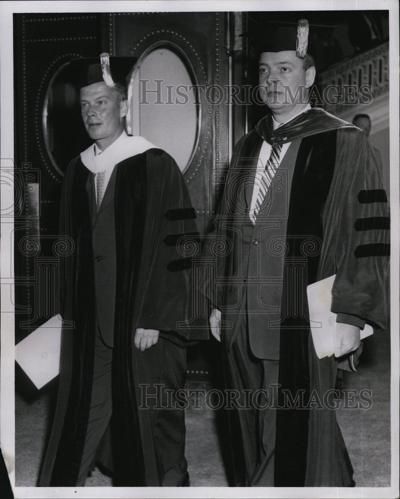 1958 Press Photo Simmons College, Pres Wm E. Park &amp; speaker Nils . Wessell Tufts - Historic Images