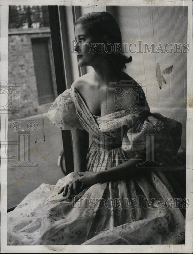 1953 Press Photo  Debutantes Grace  Coolidge - Historic Images