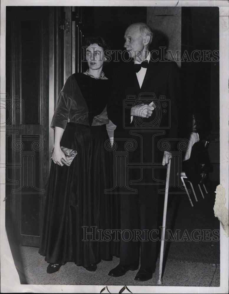 1966 Press Photo Mrs. John Coolidge and Philip Sherwood at Drama Festival Dinner - Historic Images