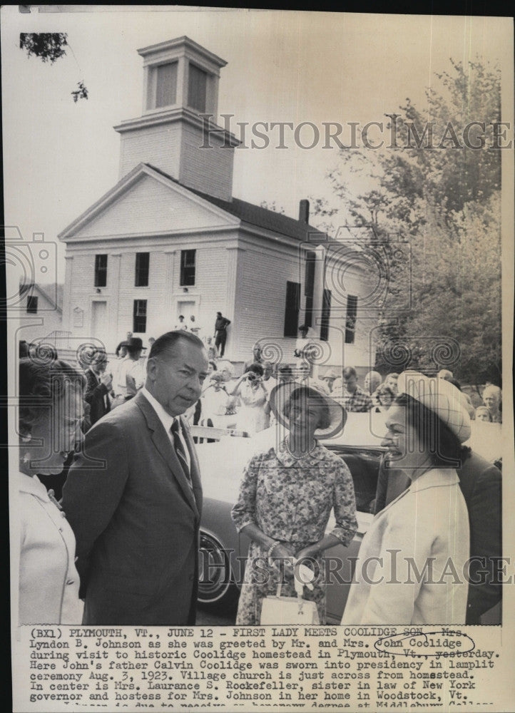 1967 Press Photo Ladybird Johnson greeted by Mr. and Mrs. John Coolidge - Historic Images