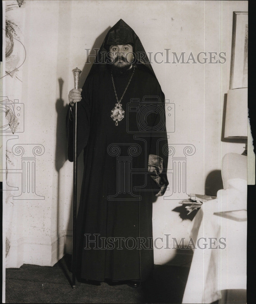 1957 Press Photo Archbishop Khoren Paroyian of Beirut - Historic Images