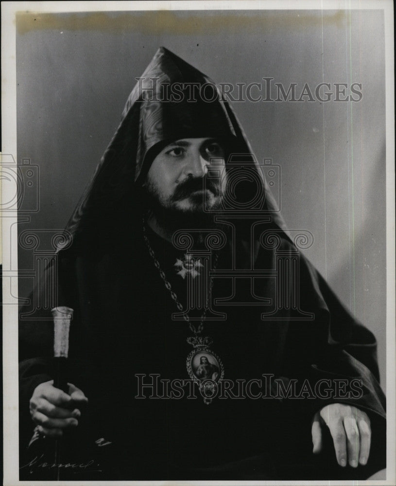 1957 Press Photo Archbishop Khoren Paroyian of Beirut - Historic Images