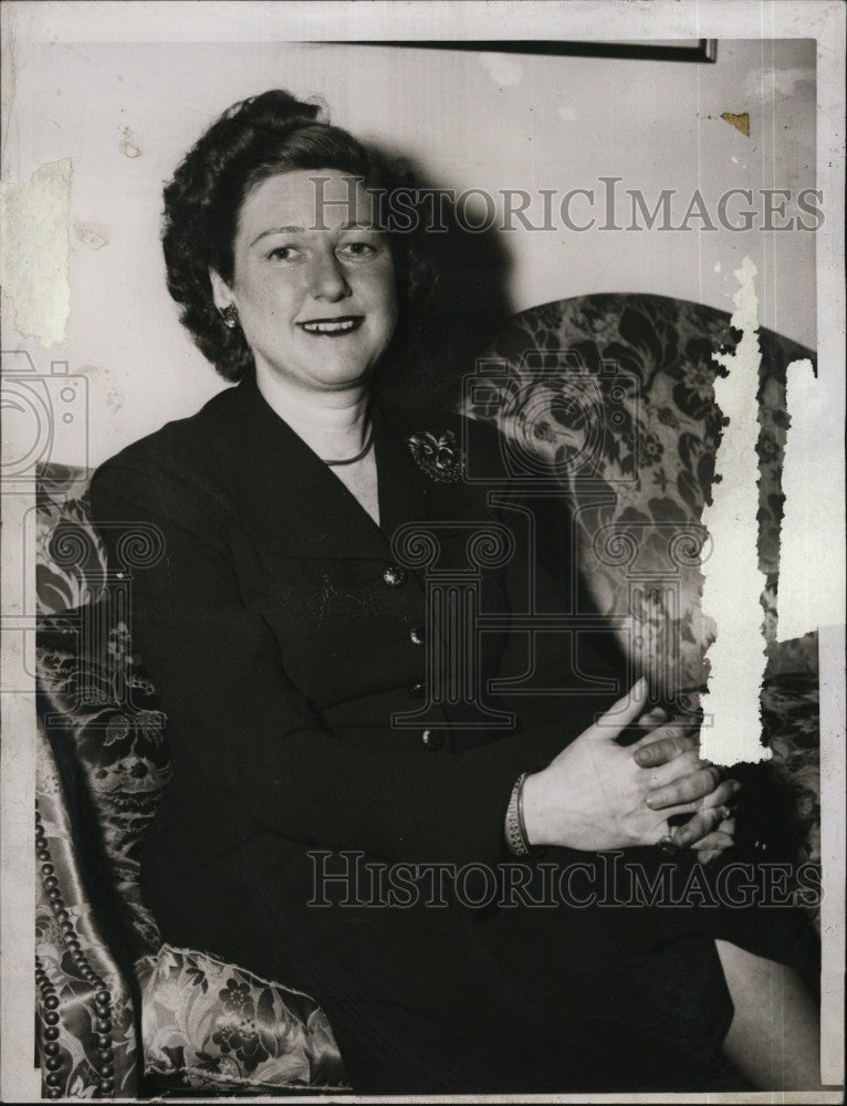 1948 Press Photo Harriet Parsons at Hotel Ritz Carlton - Historic Images