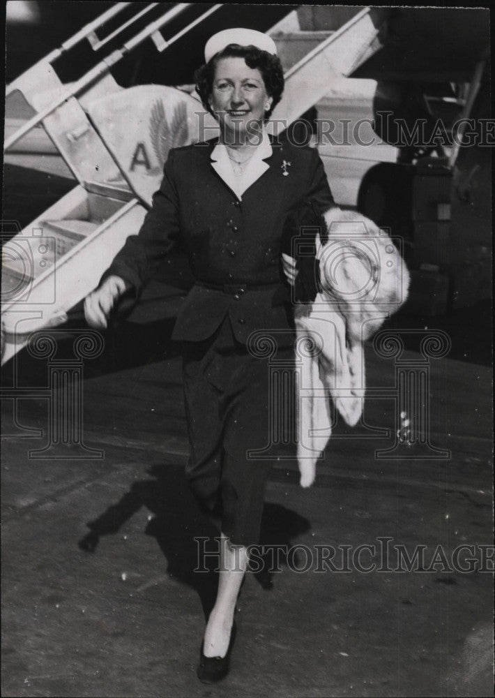 1952 Press Photo Producer Harriet Parsons at Logan International - Historic Images