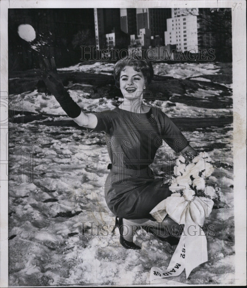 1962 Press Photo Miss Penny Ann Percy of Texas is Miss Maid of Cotton - Historic Images