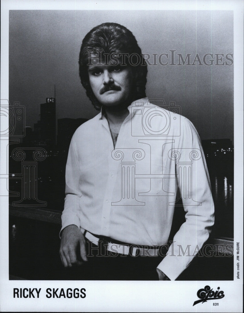 Press Photo Epic Mandolin/Fiddle Player Ricky Skaggs COPY - Historic Images