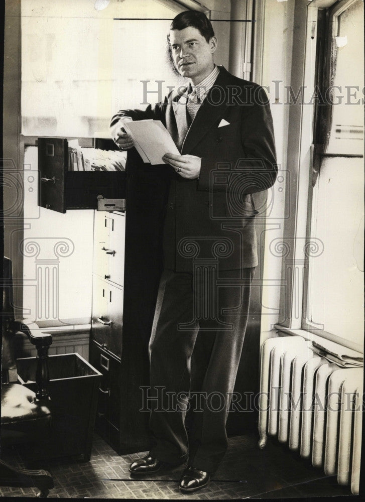 Press Photo John Fahey Of Record Circulation in Boston MA - Historic Images