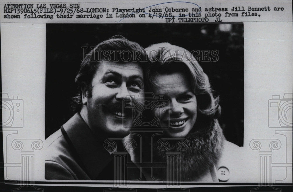 1968 Press Photo Playwright John Osborne and actress Jill Bennett - Historic Images