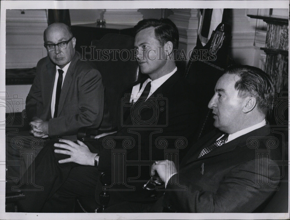 1963 Press Photo Gov. Endicott Peabody, Sen. Pres. John Powers, Joe Donovan - Historic Images