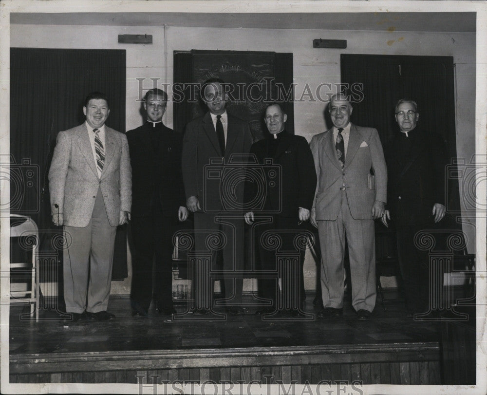 1953 Press Photo Linsky,Rev Naudziunas,Holovak,Rev Lyons,Fitzgerald,Rev Foley - Historic Images