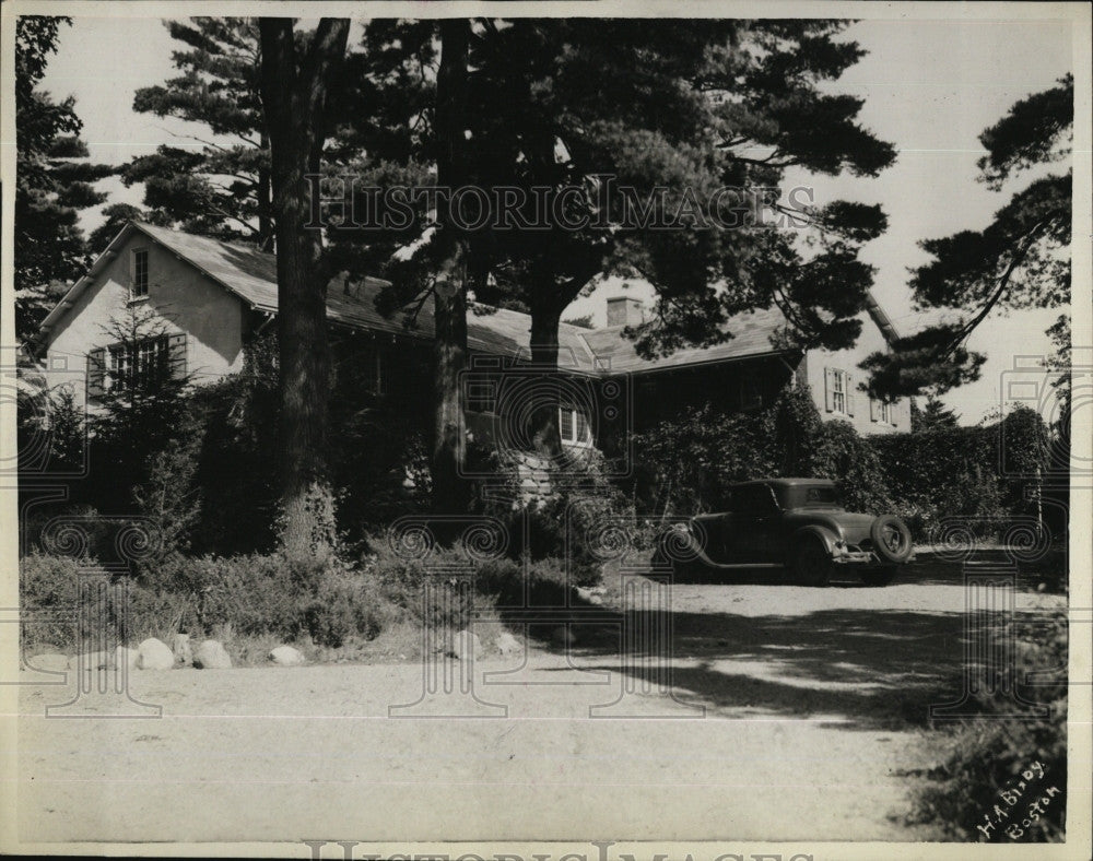 1932 Press Photo Rev. John J. Callan's home in Wellesley, Mass. - Historic Images
