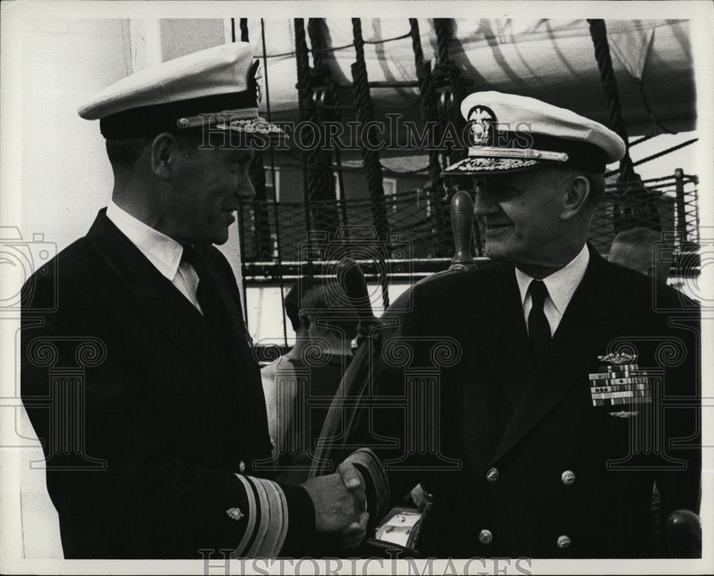 1968 Press Photo Rear Adm. Allan D Callow USNR &amp; Rear Adm Roy S. Benson USN - Historic Images