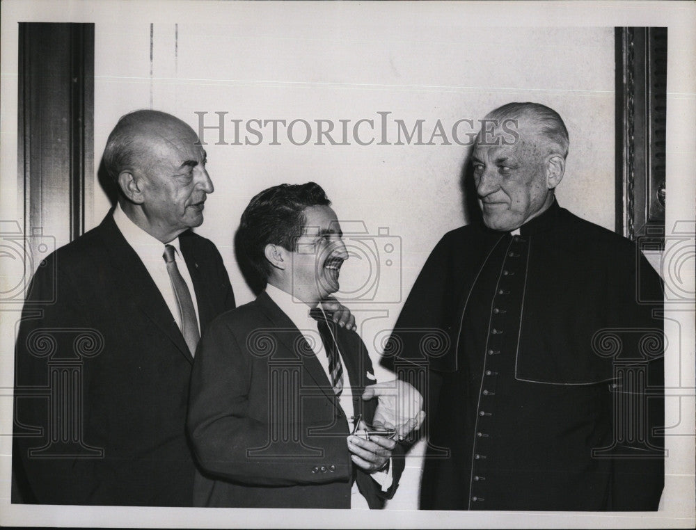 1964 Press Photo Ecuador&#39;s JL Vera, Cardinal Cushing &amp; Geo Schwartz - Historic Images