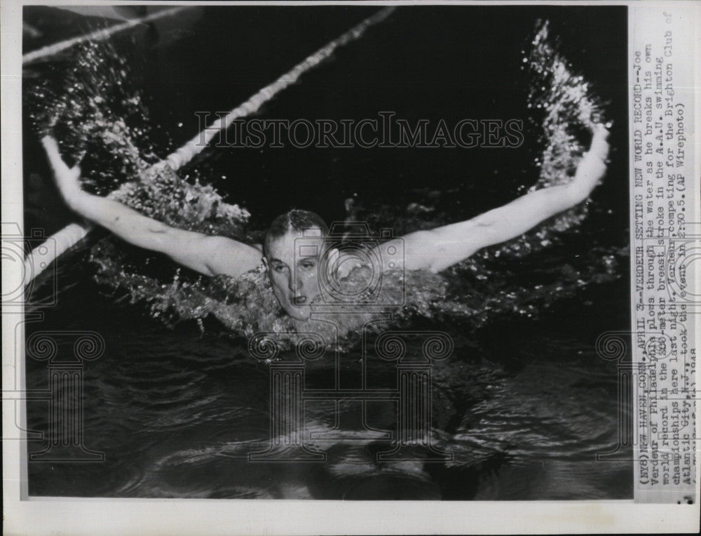 1957 Press Photo Joe Verdeur of Phildelphia record in 800 meter breaststroke - Historic Images