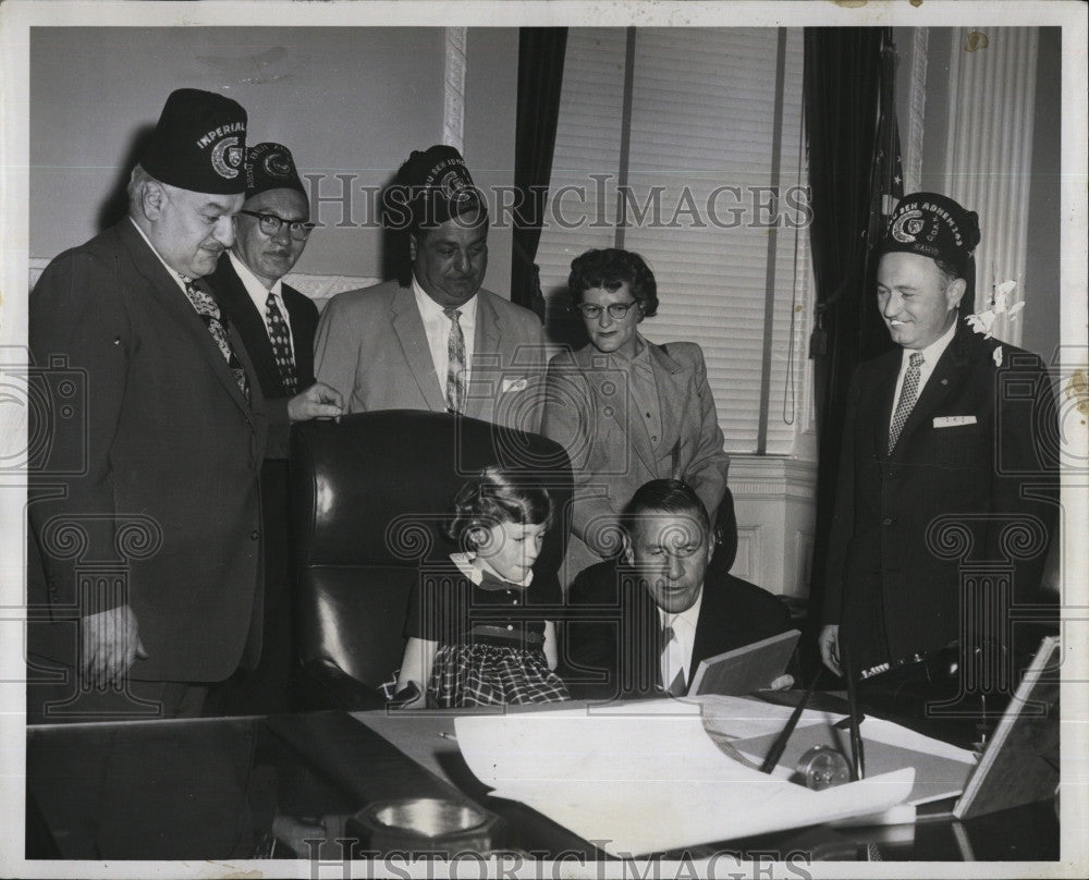 1958 Press Photo Gov F Furcolo, E Verney &amp; Knights of Col - Historic Images