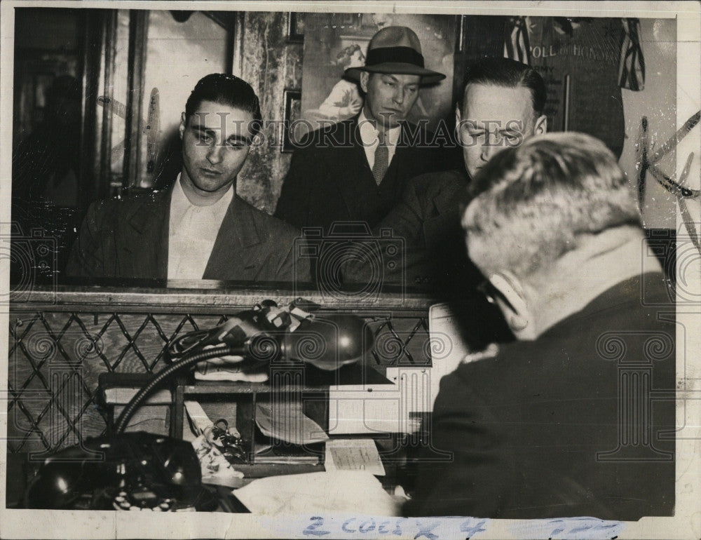 1945 Press Photo Samuel Gallerelli booked on Medford murder charge - Historic Images