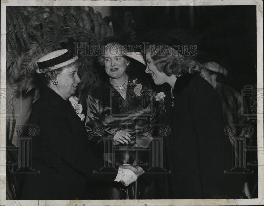 1949 Press Photo Mrs Harry Truma, Mrs Grace MCGerr and Betty Tyson - Historic Images