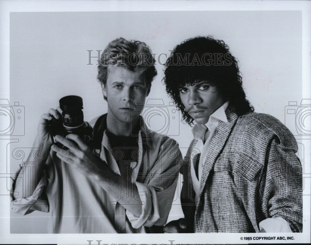 1985 Press Photo Nicholas Campbell &amp; Stoney Jackson &quot;The Insiders&quot; - Historic Images