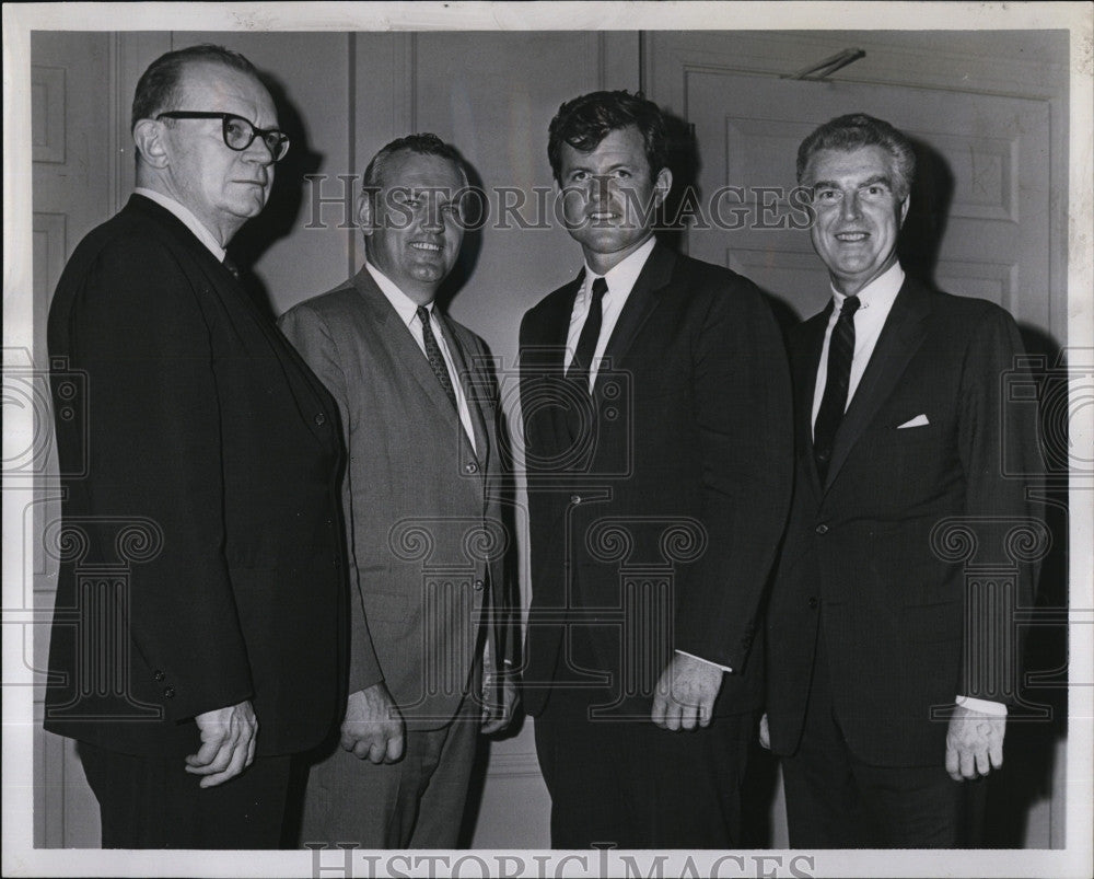 1966 Press Photo Sen. Edward Kennedy, Dr. M. Lydon, Charles Horan, Eugene Foley - Historic Images