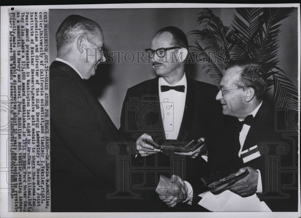 1963 Press Photo Dr. Edwin McMillan &amp; Dr. Vladimir Veksler of Atoms For Peace - Historic Images