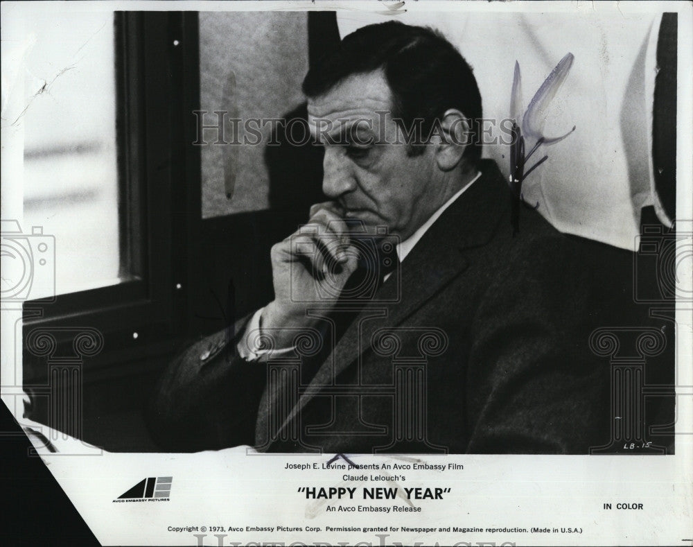 1973 Press Photo Lino Ventura Stars In &quot;Happy New Year&quot; - Historic Images