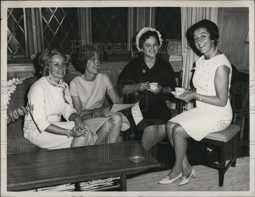 1967 Press Photo Mass Assoc. for Mental Health,Mrs Sims,Mrs Elliot,Mrs Volpe - Historic Images