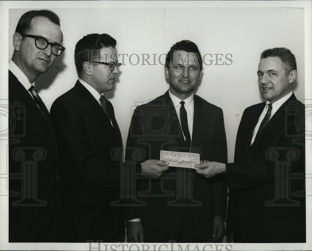 1967 Press Photo SJ Davy,pres of Epsco Inc, F Ryan,P Lovejoy &amp; K Mueller - Historic Images