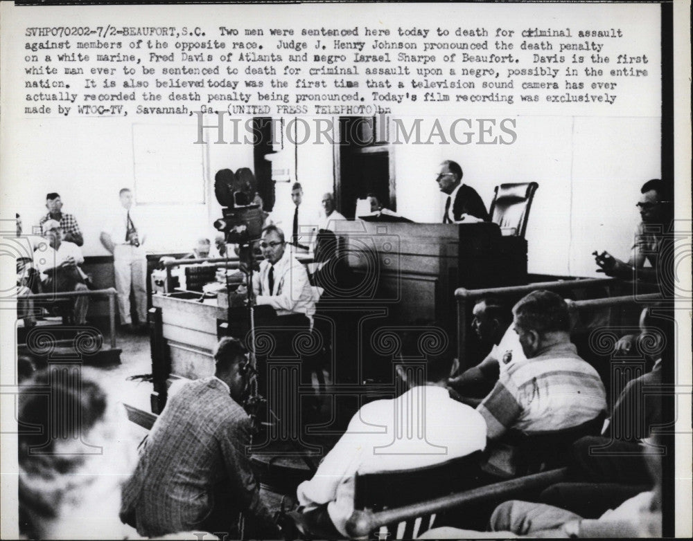 1959 Press Photo Judge Henry Johnson pronounced the death penalty of Fred Davis - Historic Images