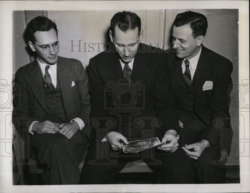 1946 Press Photo E. King Stodola, Jacob Mofsenson, Dr. Harold Webb - Historic Images