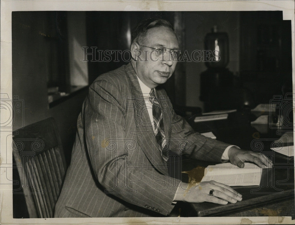 1949 Press Photo Dr. Paul W. Stoddard, Principal - Historic Images