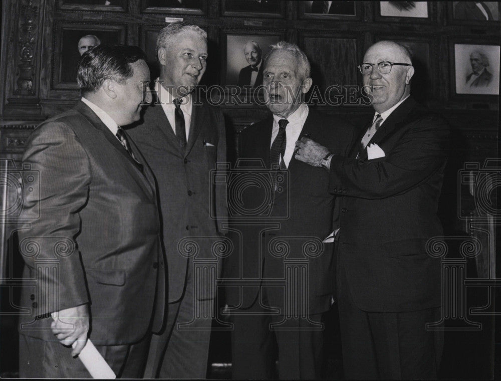 1962 Press Photo Sheriff Howard Fitzpatrick, J. Beads, E. Stone, Sen. J. Powers - Historic Images