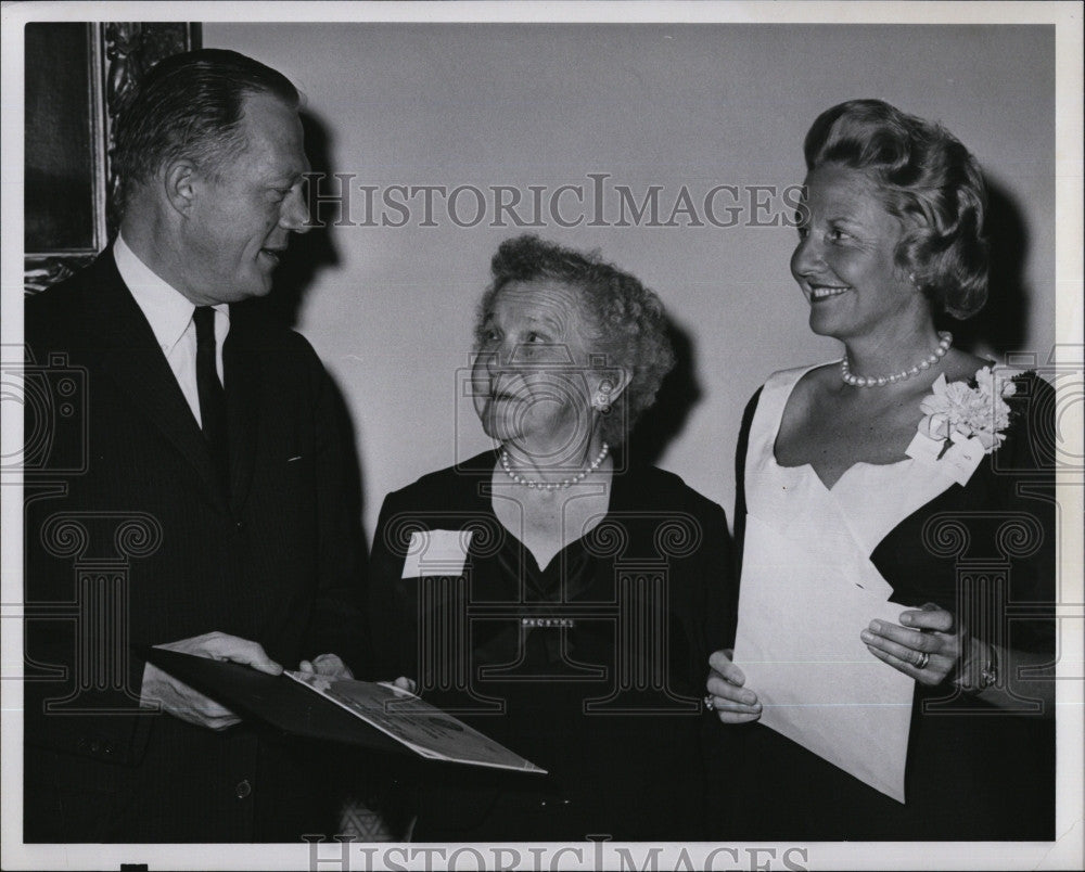 1961 Press Photo Mrs. Samuel Stevens, Mr. Joseph Greer, Ms. David Wilder - Historic Images