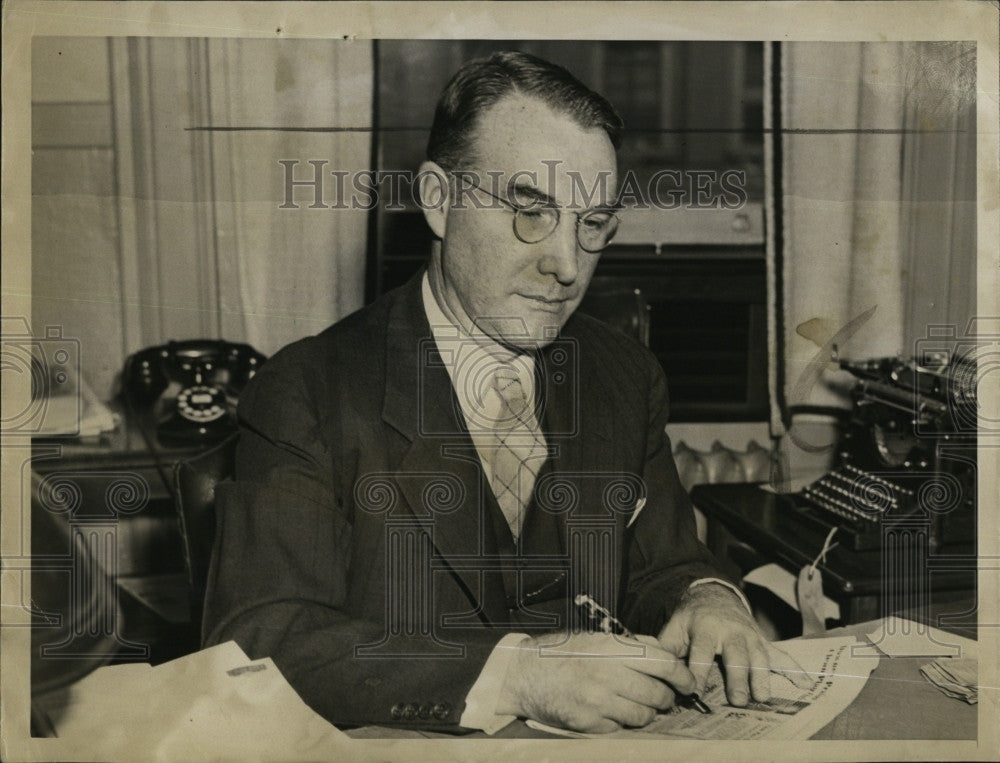 1943 Press Photo John Stokes, President of Mass. Restaurant Ass&#39;n. - Historic Images