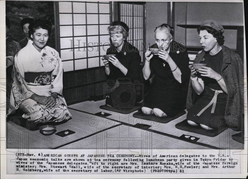 1961 Press Photo Mrs. Z. Kosaka, Mrs. Stewart Udall, Mrs. H. Fowler - Historic Images